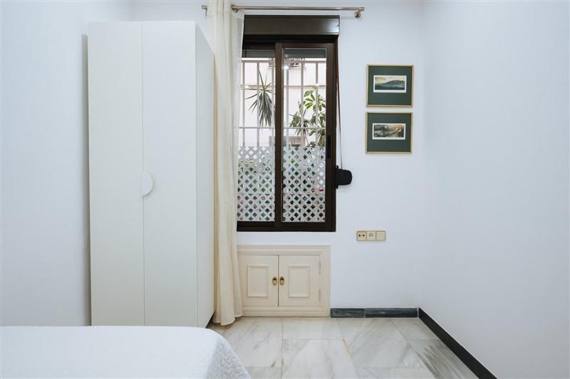 Vivienda Turistica Atanasio Barron- Free Parking Apartment Seville