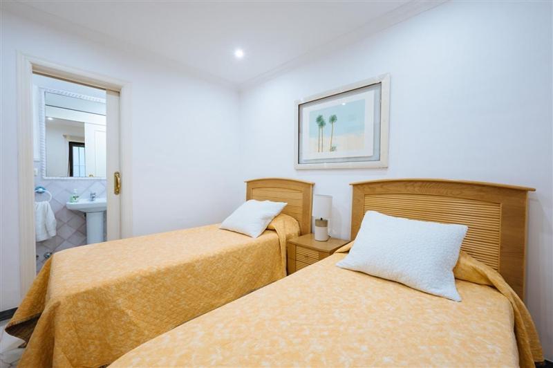 Vivienda Turistica Atanasio Barron- Free Parking Seville