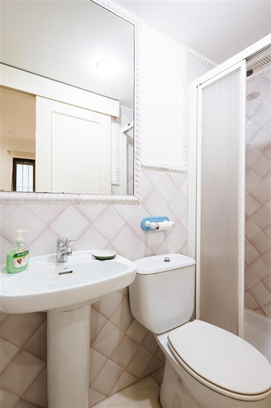 Atanasio Barron- Free Parking Apartment *